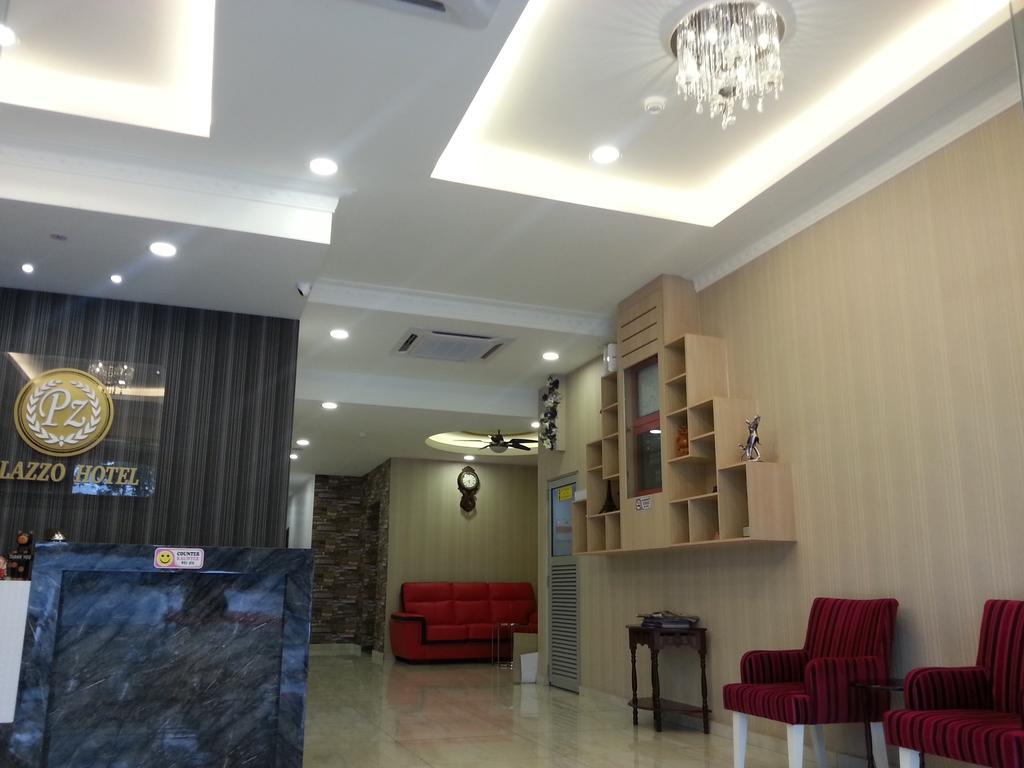 Palazzo Hotel Kulai Esterno foto