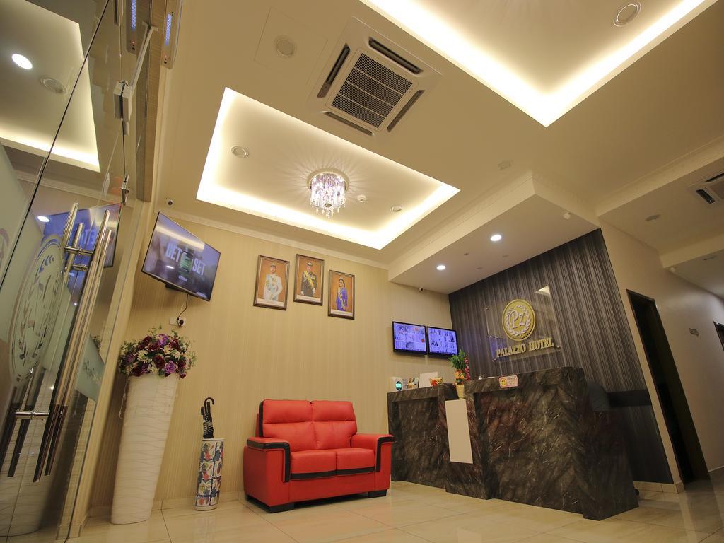 Palazzo Hotel Kulai Esterno foto
