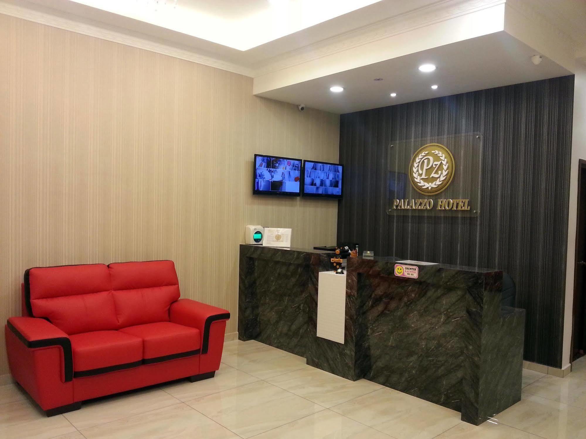 Palazzo Hotel Kulai Esterno foto