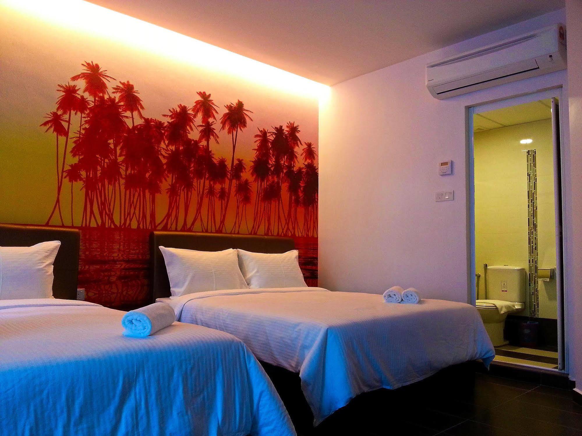 Palazzo Hotel Kulai Esterno foto