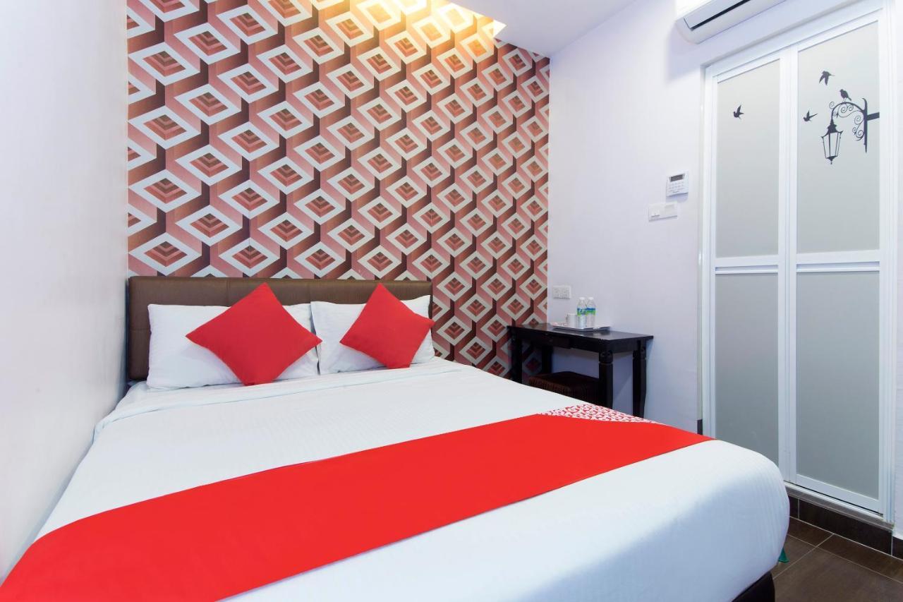 Palazzo Hotel Kulai Esterno foto