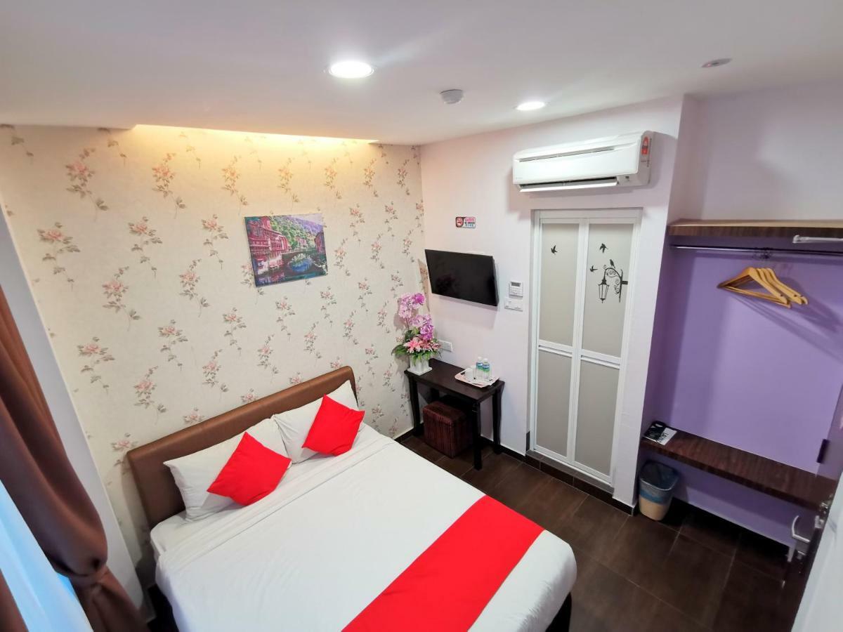 Palazzo Hotel Kulai Esterno foto