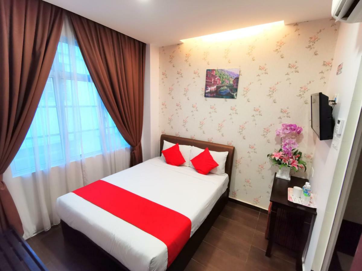 Palazzo Hotel Kulai Esterno foto