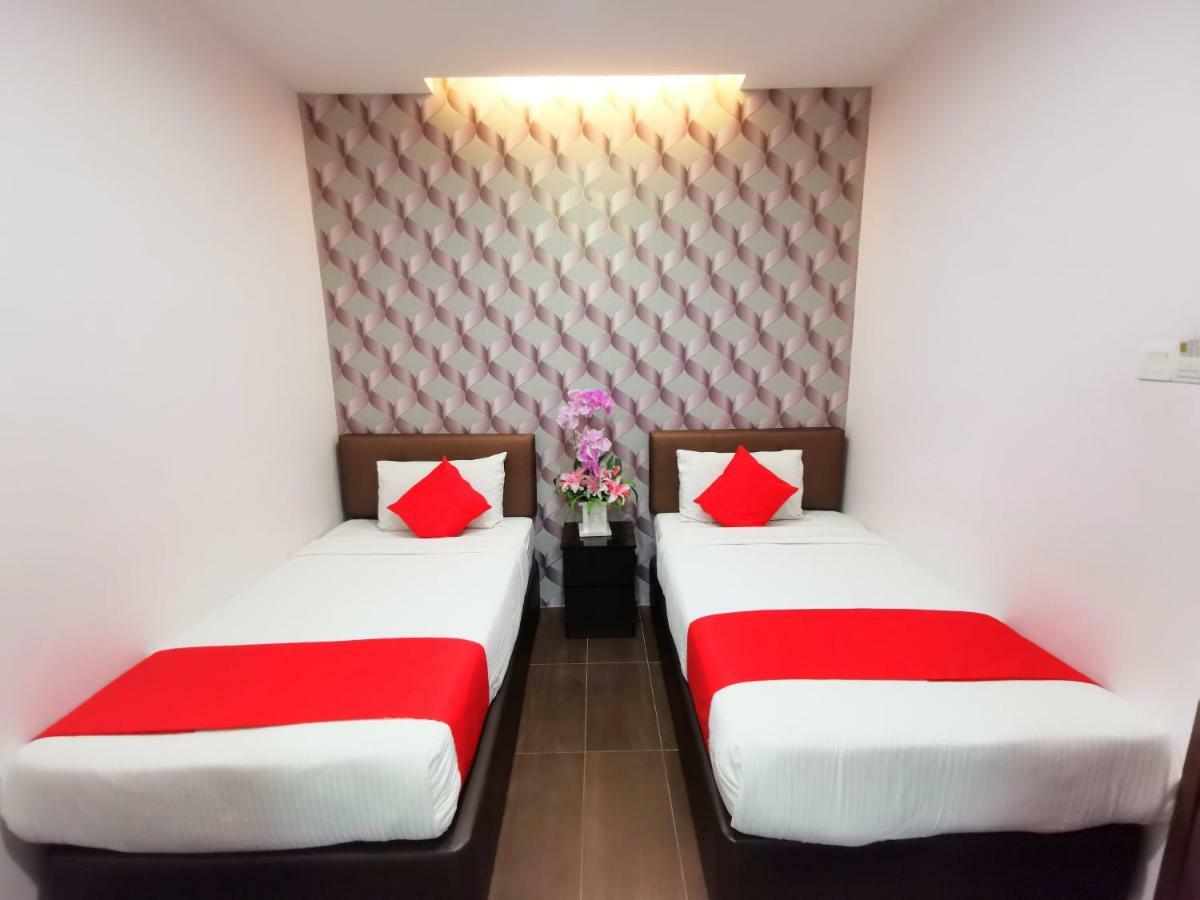 Palazzo Hotel Kulai Esterno foto